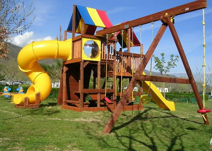 Cabañas-bungalows-camping La Vera 3*